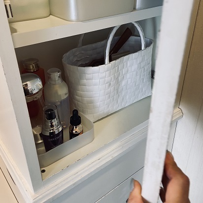 夏場のお化粧品の整理収納